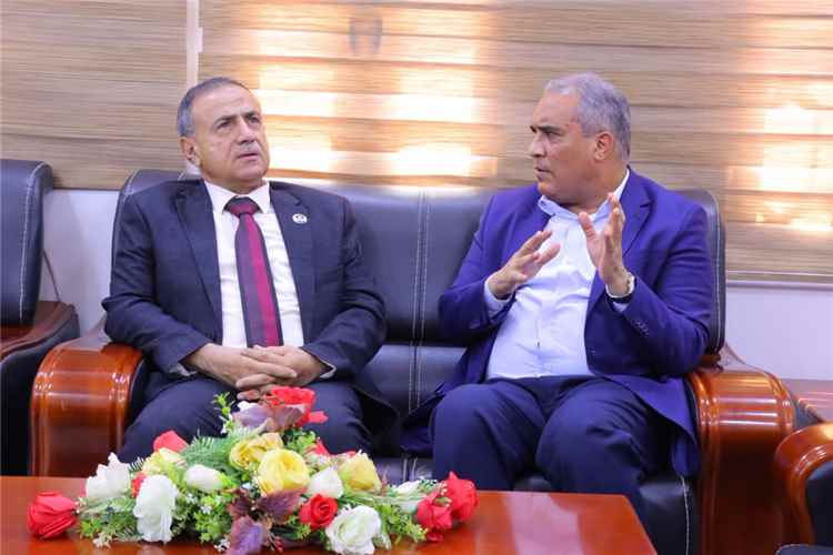 رئيس جامعة عدن يبحث مع وزير التربية والتعليم سبل تعزيز التعاون الشامل والتكامل الأكاديمي والتربوي