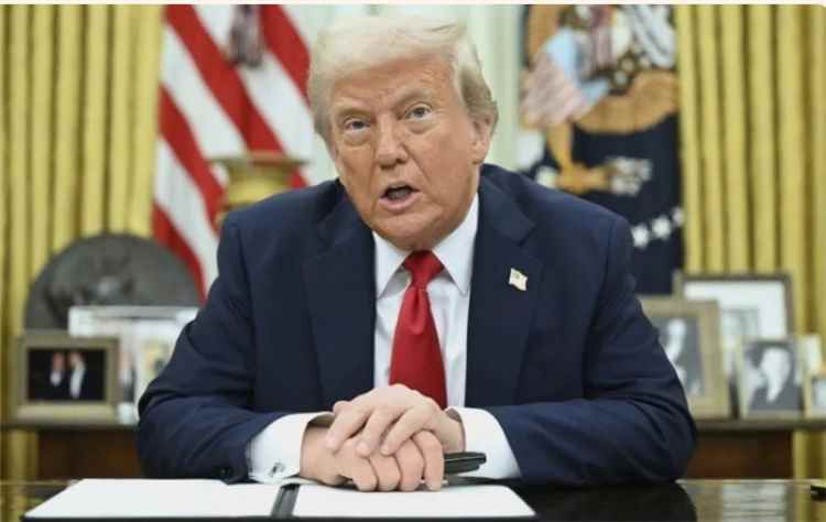 الرئيس الامريكي يؤكد احتمالية استئناف العمليات العسكرية ضد ايران