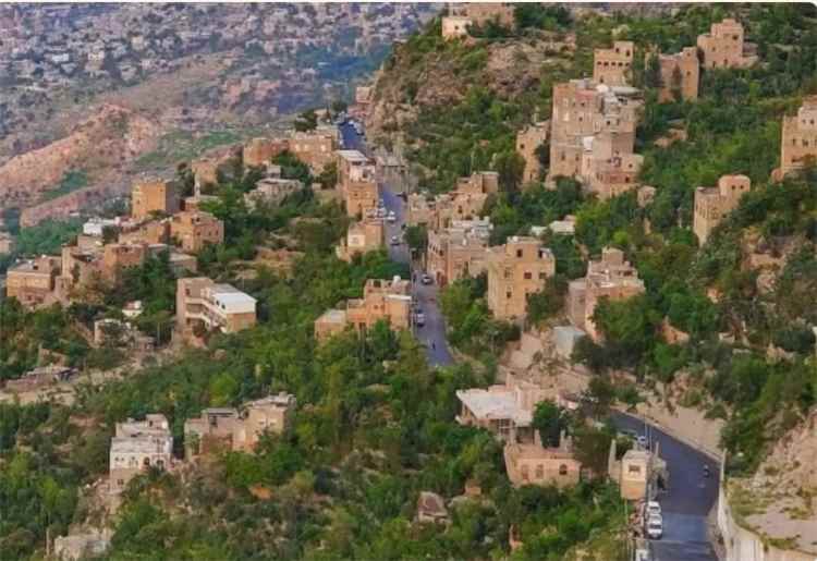 مقتل مواطنة وإصابة 5 مدنيين بقصف وقنص حوثي في تعز