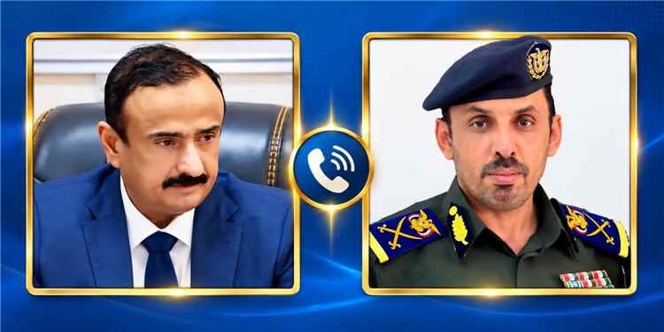المحافظ بن الوزير يتبادل التعازي مع رئيس مصلحة الهجرة والجوازات والجنسية في ضحايا الاستهداف الحوثي