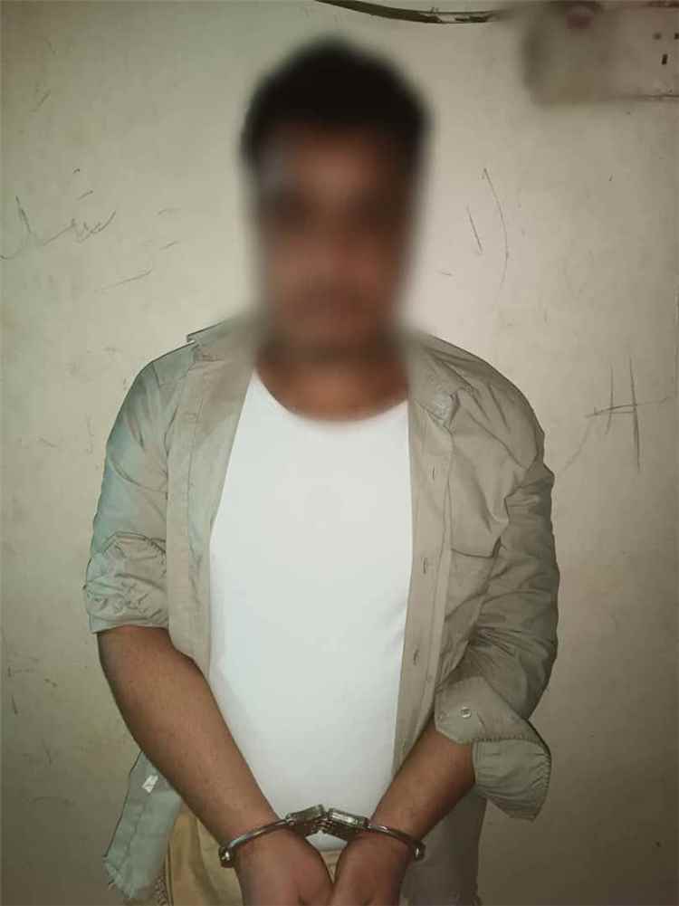 قوات الأمن الوطني بعدن تلقي القبض على متهم بجريمة قتل فرّ من السجن المركزي بتعز