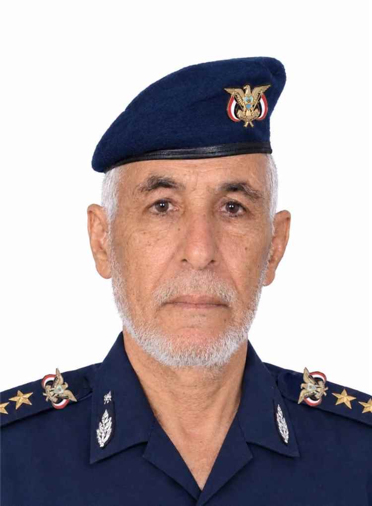 ​هروب العشرات من أفراد شرطة صنعاء من جبهات تعز عقب مقتل قيادي أمني بارز