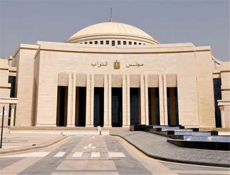 البرلمان المصري يفوض السيسي بأغلبية الثلثين لدعم وتأمين الدفاعات السعودية ضد أي اعتداءات خارجية