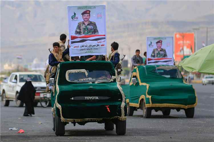 الحوثيون يحوِّلون إب إلى خزان بشري للتجنيد ومنصة للصواريخ