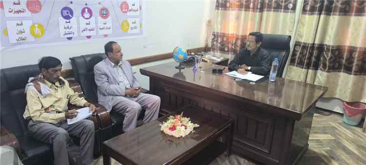 مدير عام الوحدة التنفيذية للتغذية المدرسية بوزارة التربية والتعليم يزور إدارة التربية والتعليم بعتق