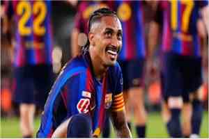 برشلونة يستعيد رافينيا قبل مواجهات الكلاسيكو وباريس سان جيرمان