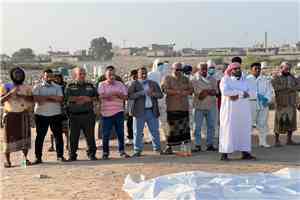 النيابة العامة تباشر دفن 21 جثة مجهولة الهوية في عدن