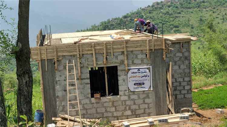 تنفذه مؤسسة التنمية الخيرية بحضرموت بتمويل كريم من فاعل خير