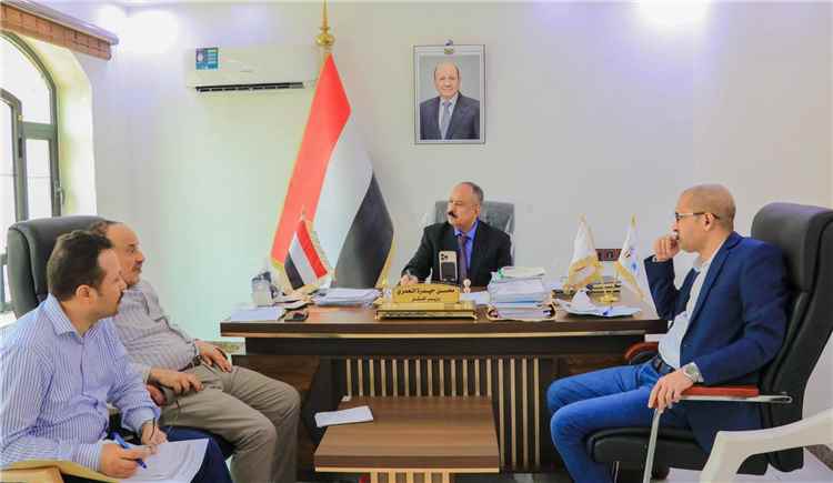 وزير النقل يناقش اوضاع مؤسسات الموانئ المحررة وسير النشاط الملاحي