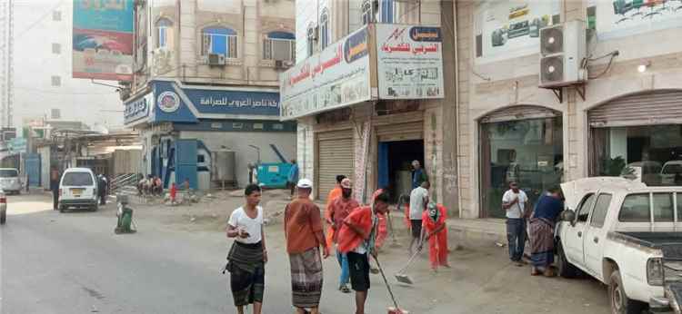 حملة النظافة تتواصل في المنصورة وتحرير 20 مخالفة وسحب سيارات متهالكة ومصادرة معدات