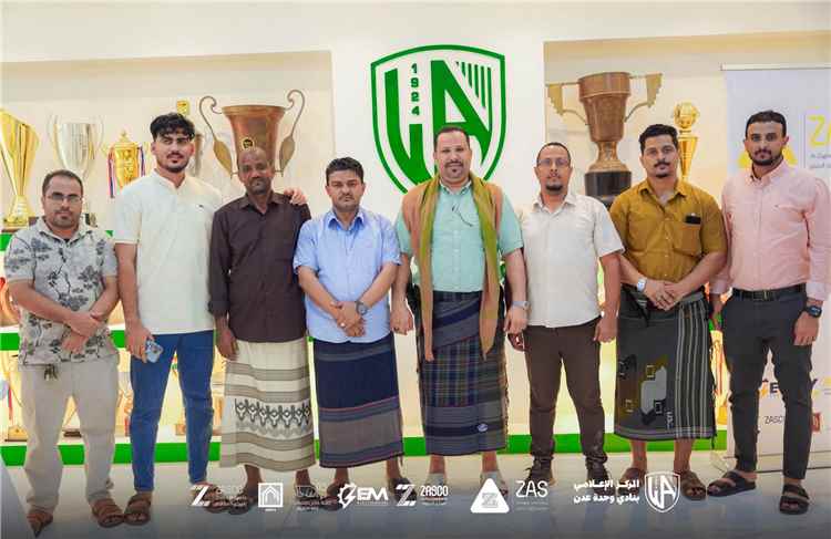 الرئيس الفخري لنادي وحدة عدن سامي السعيدي يزور النادي ويطلع على مرافقه