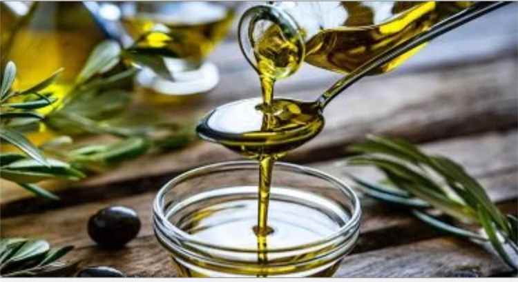 هل يساعد تناول زيت الزيتون قبل الوجبات في خفض سكر الدم ؟