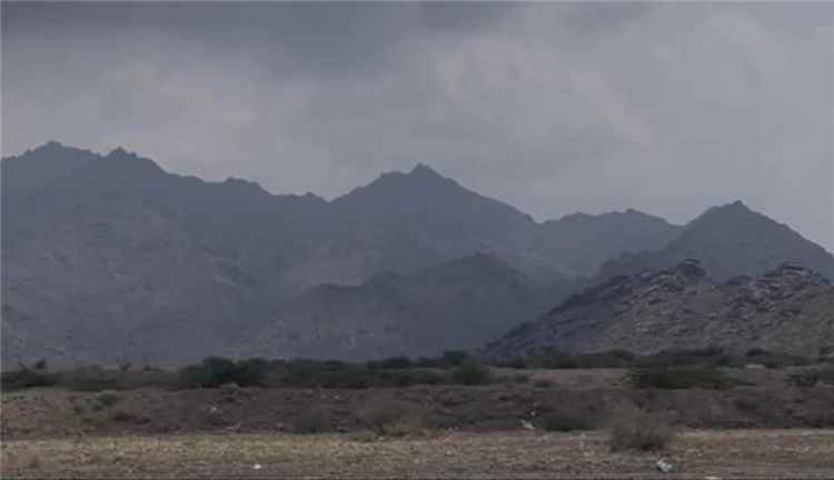 ثلاثة أنساق حوثية تتهاوى أمام ضربات القوات المسلحة في غربي تعز