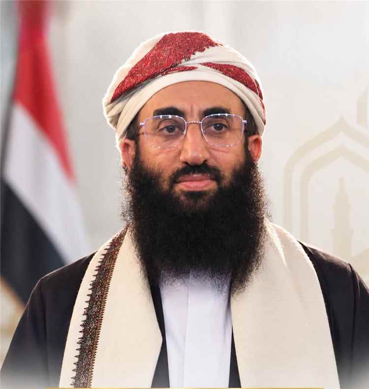 وزير الأوقاف والإرشاد يوجه رسالة دعم وإسناد لأبطال الجيش والمقاومة في مختلف الجبهات