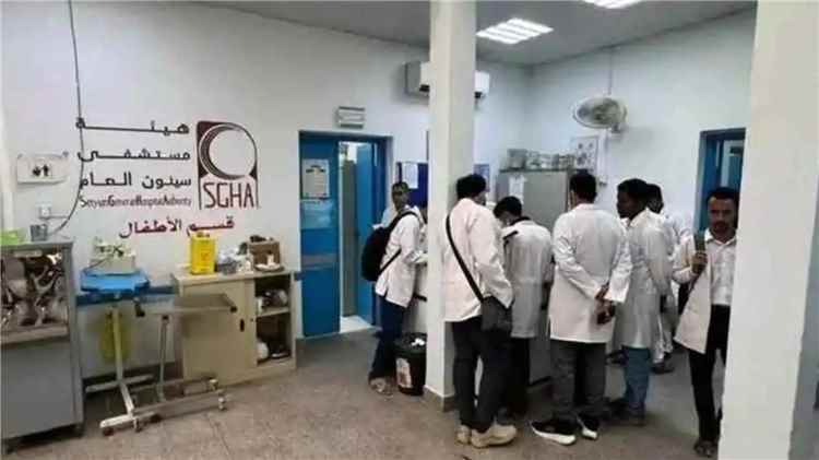إثر استقالة جماعية.. وقف ترقيد المرضى في أكبر مستشفيات حضرموت