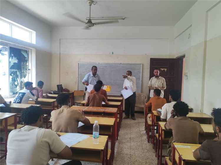 وزارة التربية تجري إعادة امتحان مادة الأحياء لطلاب الثانوية العامة للعام (2025-2026) في المراكز الملغية بمديرية تبن محافظة لحج
