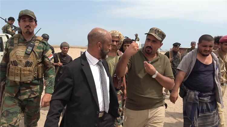 الوكيل المنصوري يتفقد مداخل ومخارج العاصمة ومنع الأسلحة وتسهيل دخول النازحين