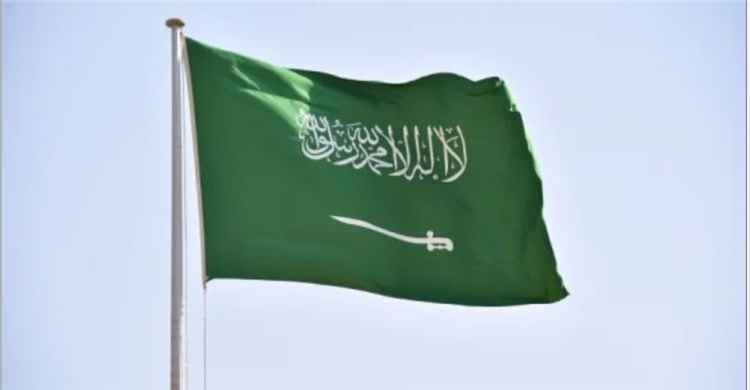 استهداف خط أنابيب "شرق-غرب" بالسعودية ووقوع إصابات وإيقاف عمليات الضخ