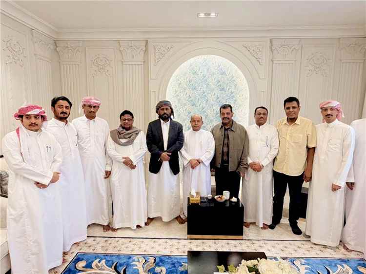 عضو مجلس القيادة الخنبشي يبحث مع الشيخ بن حبريش توحيد الصف وتكاتف الجهود لتعزيز حضور حضرموت
