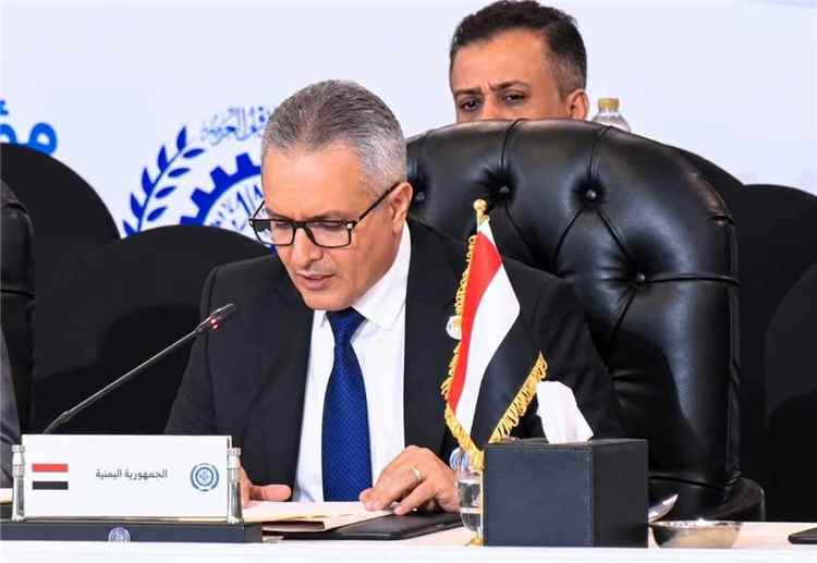 وزير الشؤون الاجتماعية يستعرض تحديات سوق العمل اليمني أمام مؤتمر العمل العربي بالقاهرة