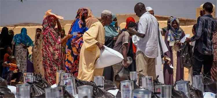 برنامج الأغذية العالمي يحذر من كارثة إنسانية بالسودان وتهديدات للأمن الغذائي العالمي