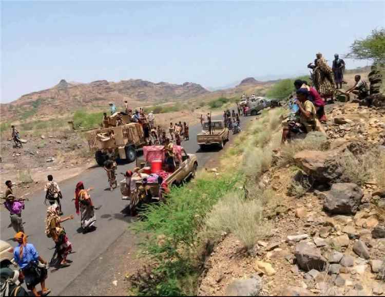 الحوثيون يضغطون لإعادة حصار تعز من ريفها الغربي