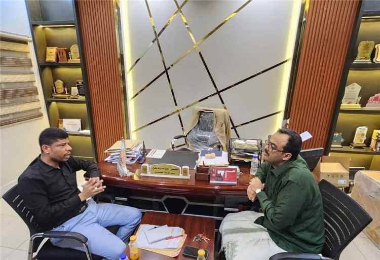 رئيس نقابة المهندسين اليمنيين بحضرموت يلتقي مدير إدارة التدريب والتأهيل بالمؤسسة العامة للكهرباء بساحل حضرموت