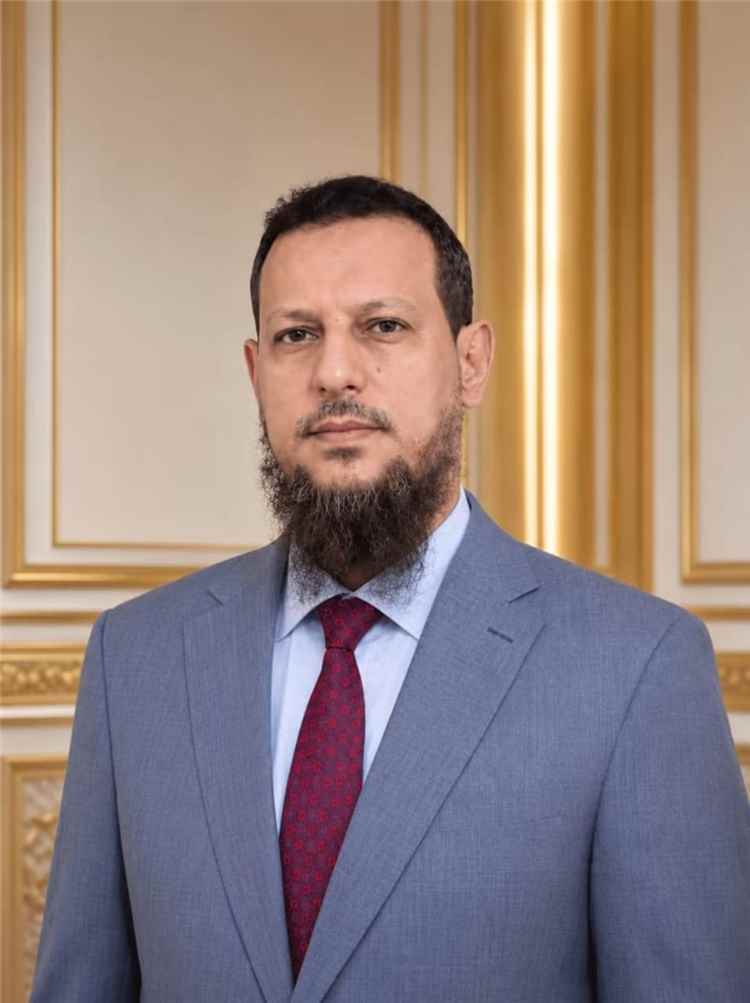 وزير الدولة محافظ العاصمة عدن عبدالرحمن شيخ يعزي بوفاة أحد أبطال المقاومة العميد محمد علي مهدي (سقراط)