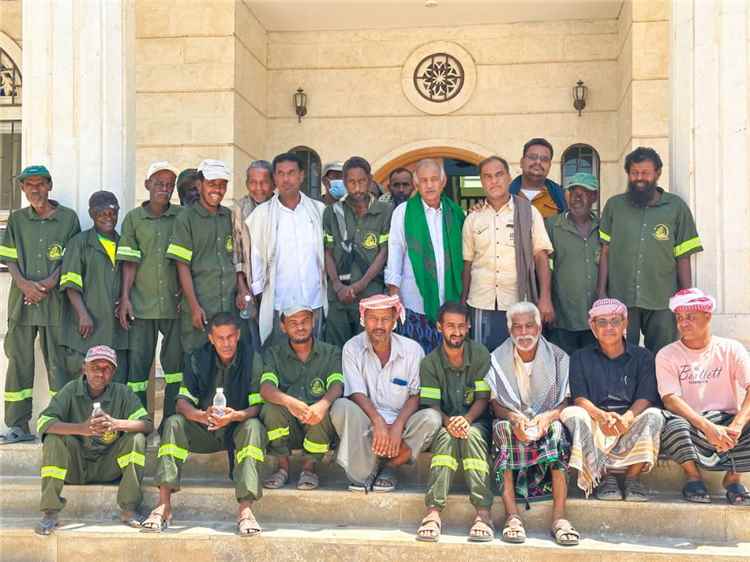مجلس المستقبل الجنوبي يكرّم عمال النظافة بمديرية الديس الشرقية