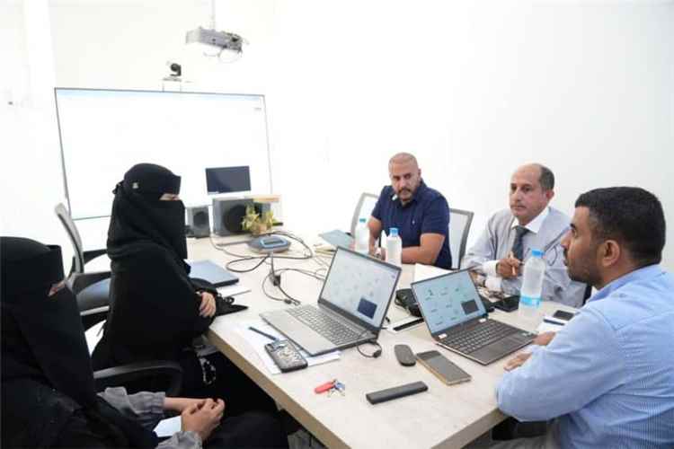 عدن .. اجتماع يناقش التصور الفني والاستراتيجي لتطوير وتوحيد بنية نظام المعلومات الصحي