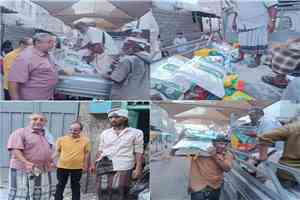 مدير عام المعلا يوجّه بتوفير مساعدات للنازحين من جزيرة ميون